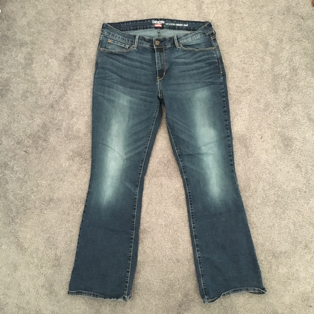 Denizen from Levi’s Bootcut Jeans, Size 16 Med